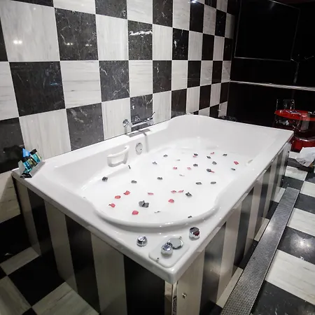 Motel Venus Pontevedra 3*