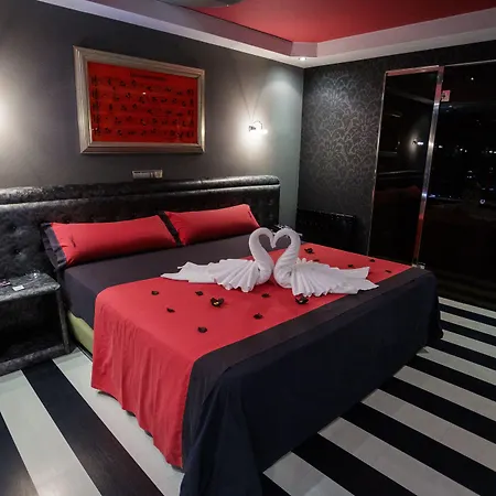Motel Venus Pontevedra 3*